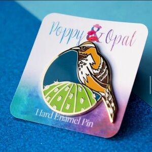 Cactus Wren Enamel Pin